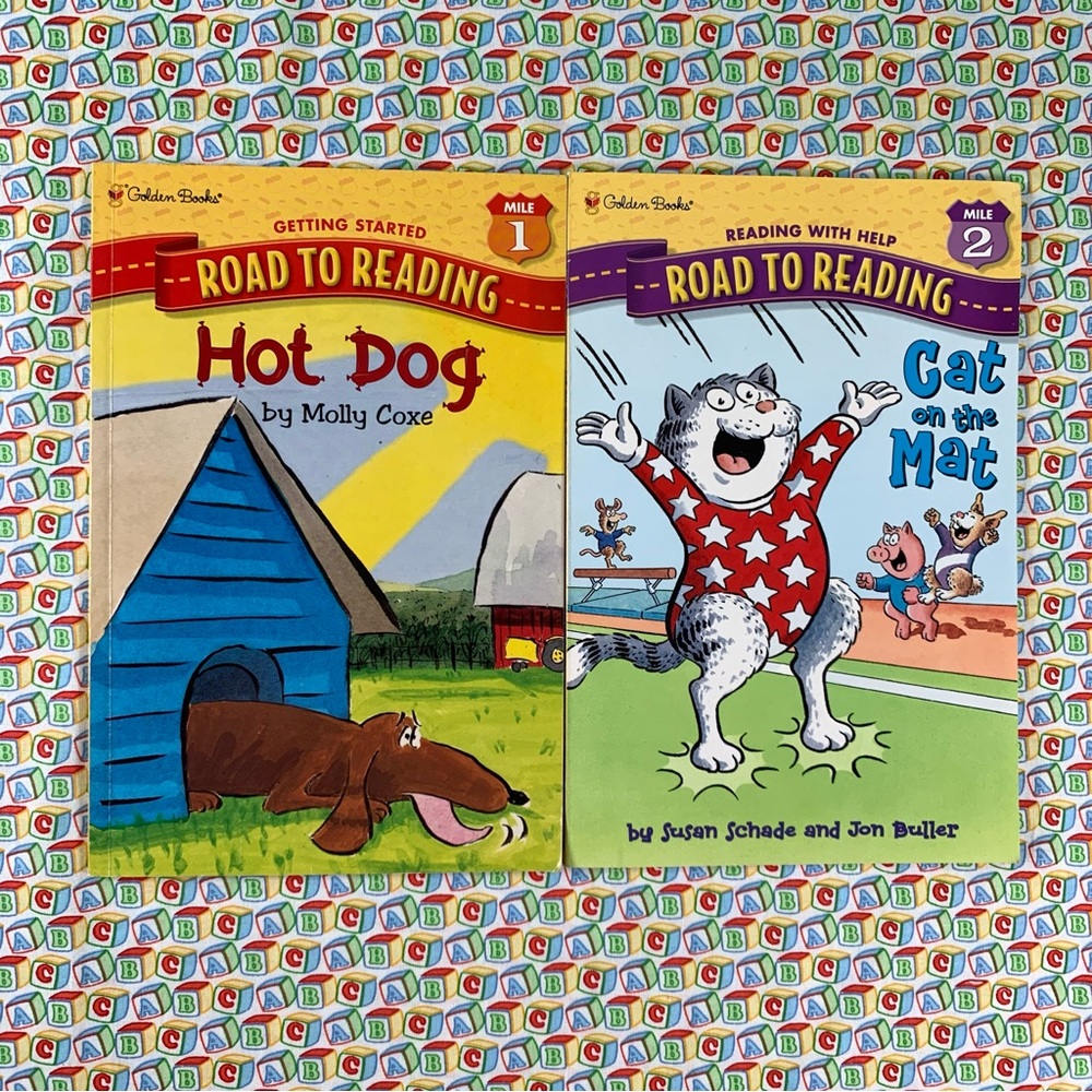 Golden Books Road to Reading Set - Hot Dog & Cat on the Mat Book Bundle.